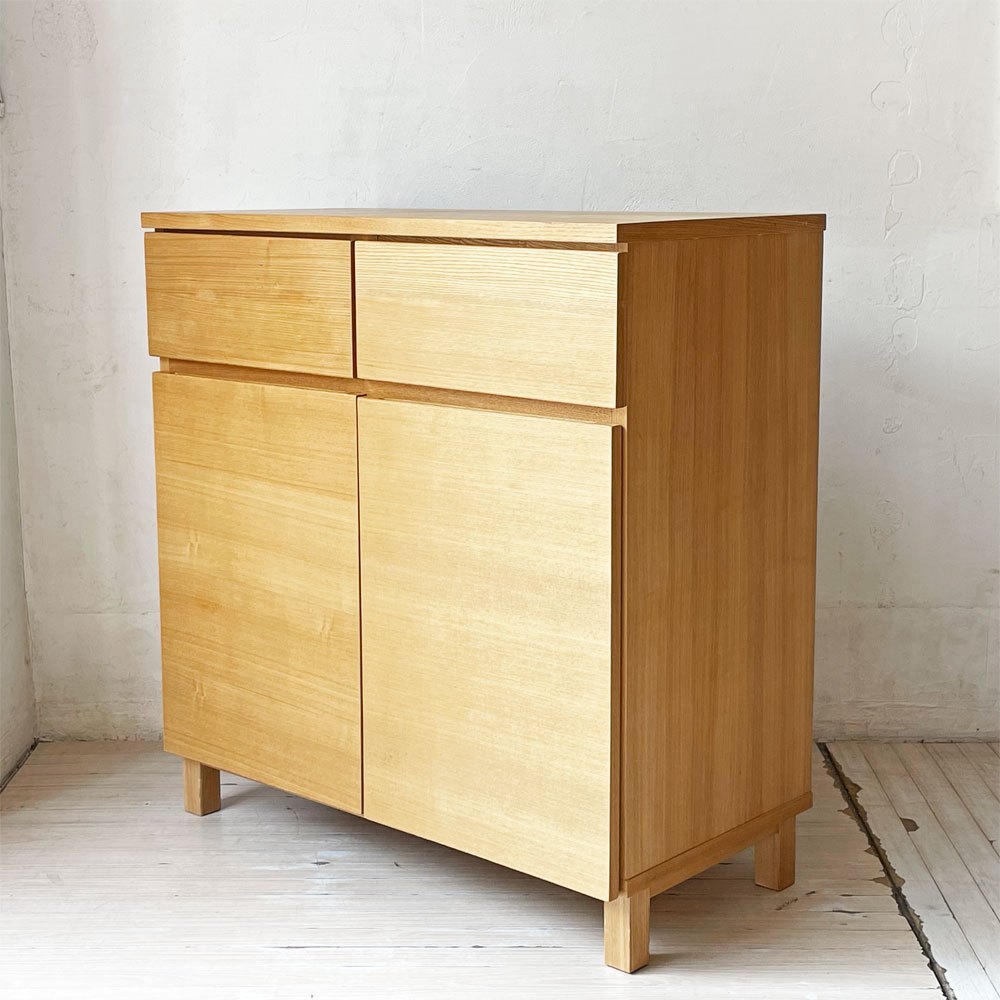 【下北沢店】無印良品 MUJI オーク材 キャビネット 木製扉 W80 木製収納 ナチュラル シンプルモダン 買取させていただきました。
