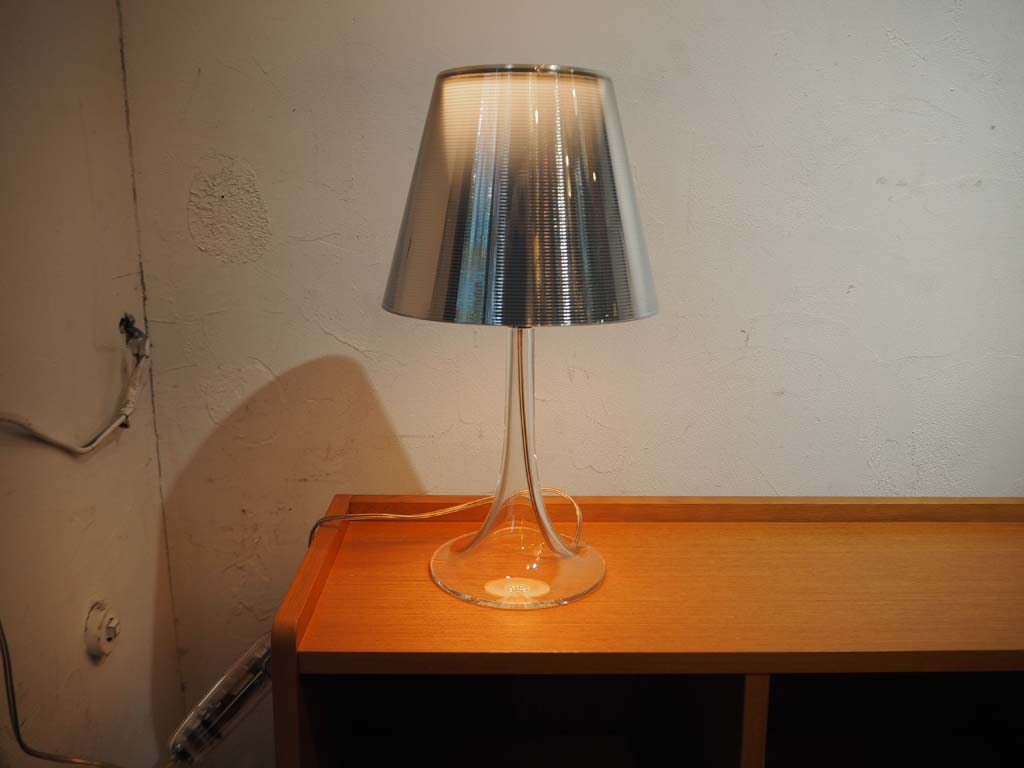 フロス FLOS ミス K MISS K テーブルランプ 調光機能付 シルバー フィリップ スタルク 中古品 買い取りしました。