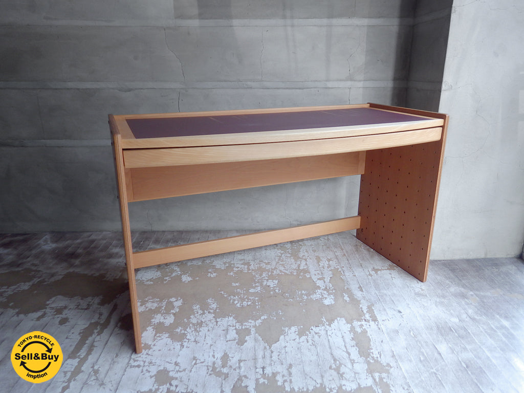 フォルミオ Formio ブナ材 デスク KF-25 ドロワー1200 ＆ フック リバーシブル天板 阿久津雄一 デンマーク 中古品 買い取りしました。