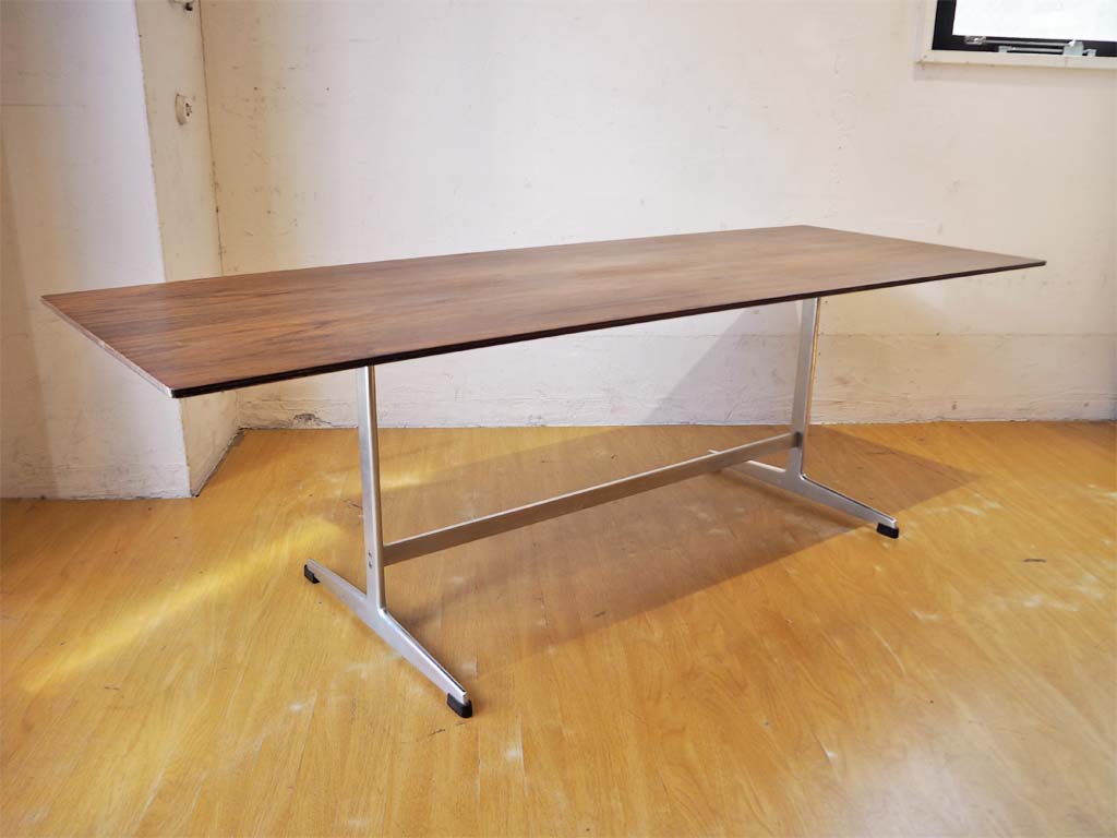 フリッツハンセン Fritz hansen アルネ ヤコブセン ビンテージ ローズウッド コーヒーテーブル Model3571 cofee table Rose wood デンマーク 中古品 買い取りしました。