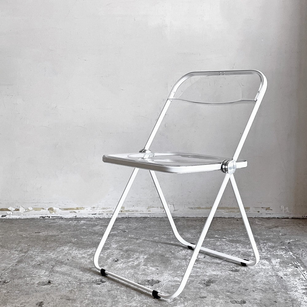 【自由が丘店】アノニマカステッリ ANONIMA CASTELLI プリアチェア PLIA チェア ホワイトｘクリア 折り畳み ジャンカルロ・ピレッティ イタリア 買取させていただきました。