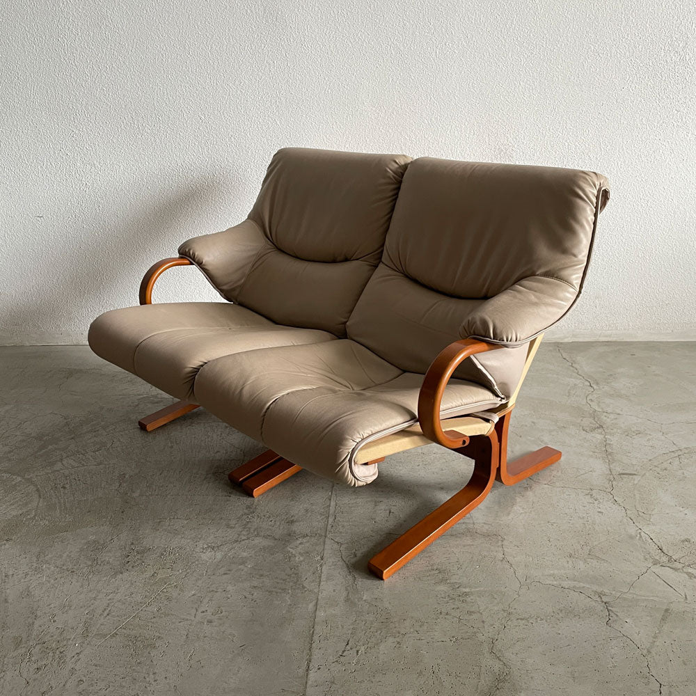 【登戸BASE店】冨士ファニチア FUJI FURNITURE フジファニチャー アージオ Agio 2人掛け セパレート ソファ 曲げ木 北欧モダン ノルディックスタイル ジャパンビンテージ ビーチ材 × シンセティックレザー 買取させていただきました。