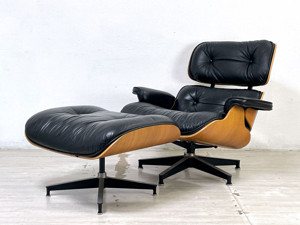 ハーマンミラー Herman Miller イームズラウンジチェア＆オットマン ブラックレザー ウォールナット C&Rイームズ ミッドセンチュリー 中古品 買い取りしました。