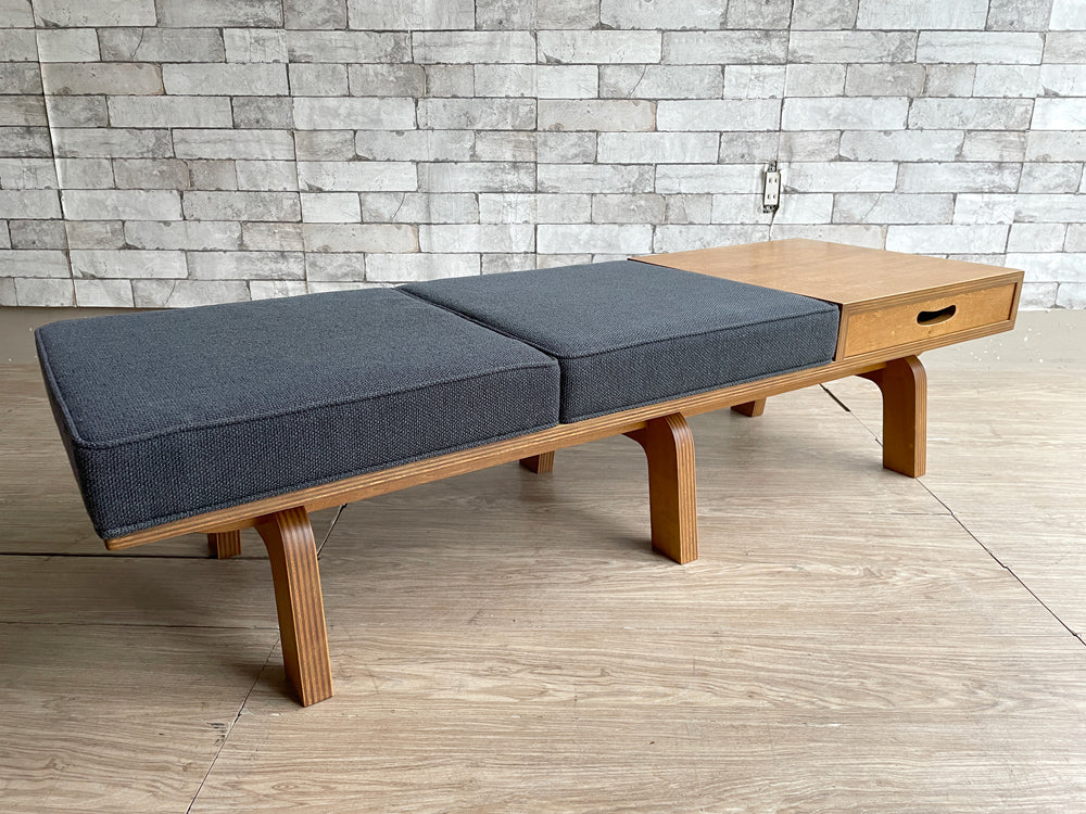 グラフ graf ナラティヴ Narrative 3/6 サブロク ベンチ 2シーター 引出し付き シナ材 ライトブラウン 定価\102,300- 中古品 買い取りしました。