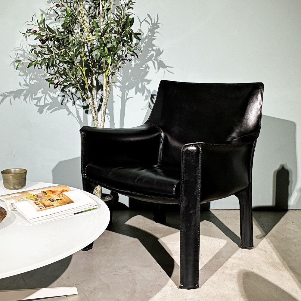 【経堂店】カッシーナ Cassina 414 CAB ラウンジチェア アームチェア 1シーター キャブチェア 本革 マリオ・ベリーニ 買取させていただきました。