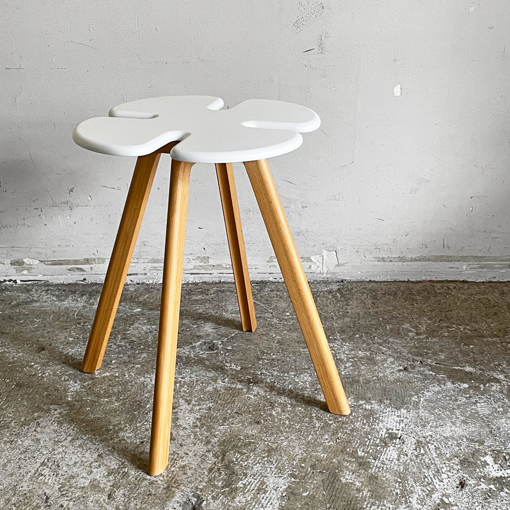 【自由が丘店】天童木工 Tendo クローバー Clover スツール ハイ ホワイトカラー T-3140MD-WA ビーチ材 MDF スタッキング H44cm 小池智子 国産家具 買取させていただきました。