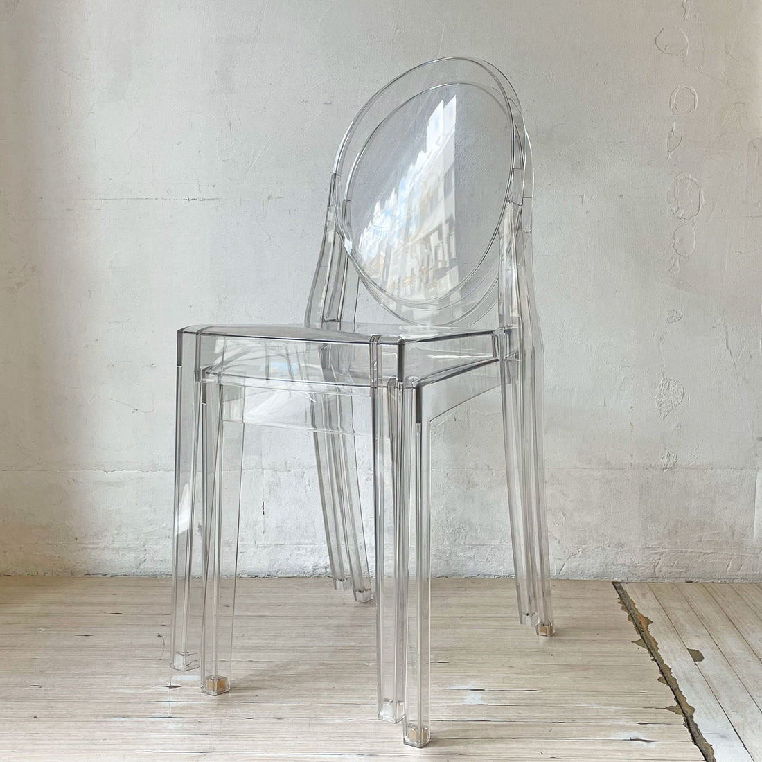 【下北沢店】カルテル Kartell ビクトリアゴースト VICTORIA GHOST クリスタル ダイニングチェア フィリップ・スタルク Philippe Starck イタリア 計2脚 買取させていただきました。