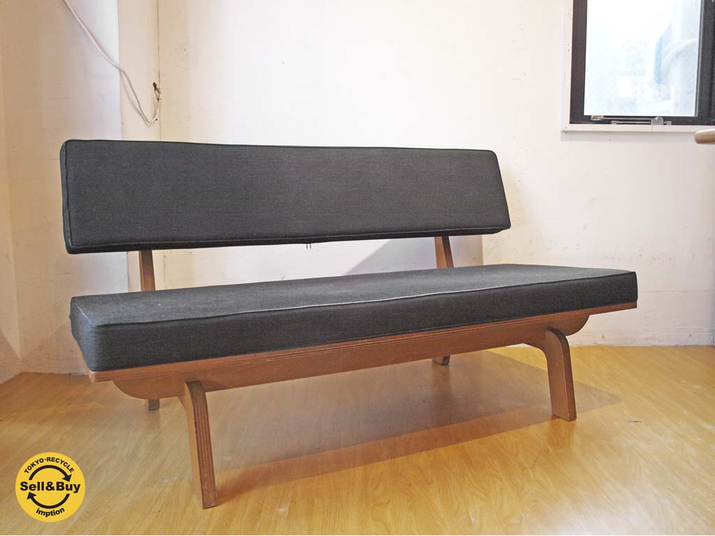 グラフ graf ナラティヴ Narrative サブロク 3/6 ソファ 2シーター シナ材 L.ブラウン ベンチバックレスト 長椅子 中古品 買い取りしました。