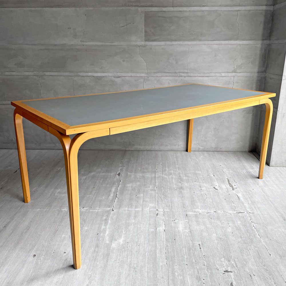 【学芸大学店】マグナスオルセン Magnus Olesen リノリウム天板 ダイニングテーブル ビーチ材 プライウッド ワークデスク W170 x D85cm 北欧家具 買取させていただきました。