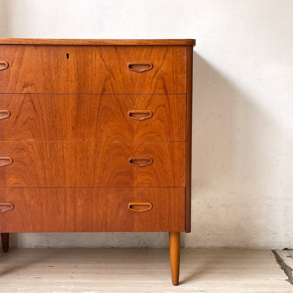 北欧ビンテージ Scandinavian チーク材 Teakwood 4dr Chest スウェーデン～まずはこれ