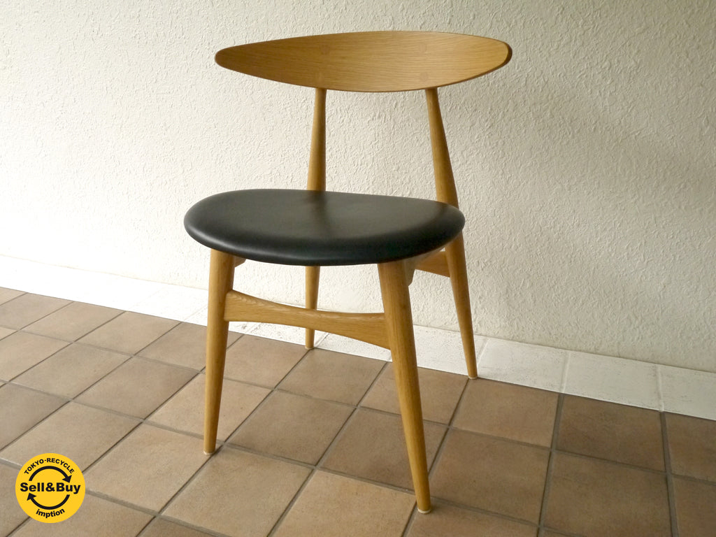 カールハンセン&サン Carl Hansen & Son ハンス J. ウェグナー ‎Hans J. Wegner 1957年デザイン ダイニングチェア サイドチェア CH33 オーク ・ ナチュラルオイルフィニッシュ セミアニリンレザー THOR（ トア ） 高級本皮シート ブラック ￥92,880- 展示美品 北欧家具 名作チェア 新着商品 買い取りしました。