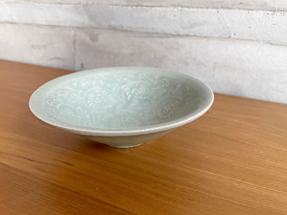 田村文宏 青磁印花鉢 Φ13.5cm 食器 現代作家 中古品 買い取りしました。