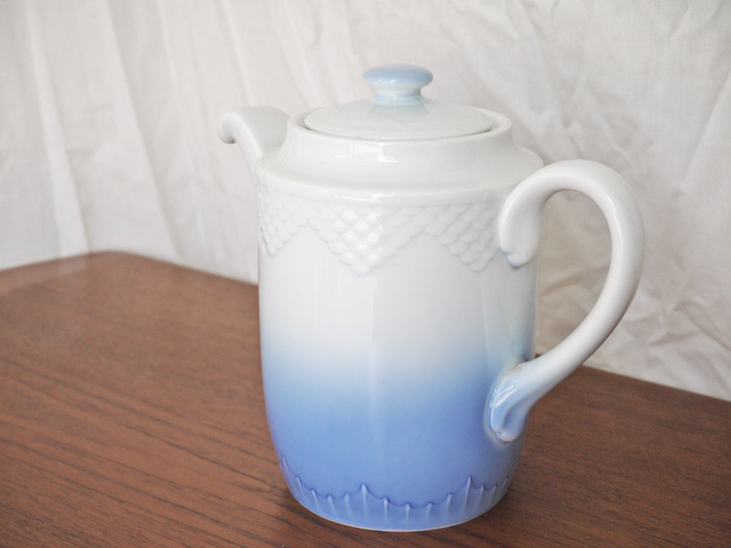 ビングオーグレンダール Bing&Grondahl B&G シーガル モデル825 ティーポット ホワイト×ブルー 北欧食器 中古品 買い取りしました。