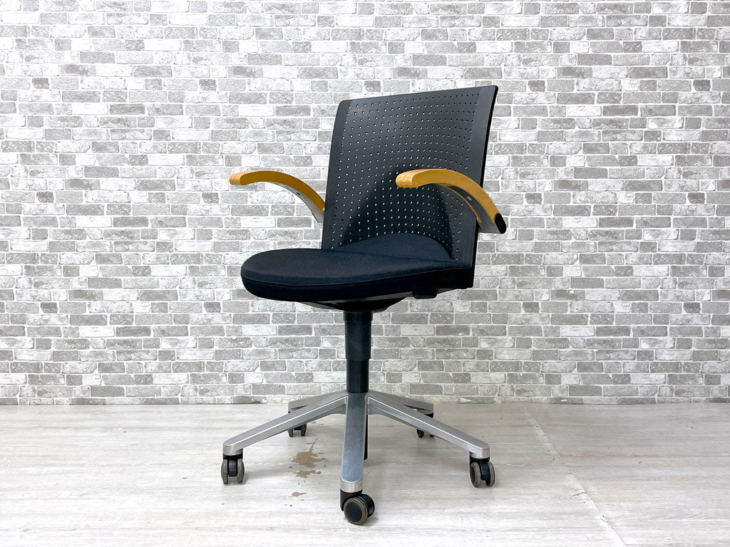 ウィルクハーン Wilkhahn ピクト Picto 205/7 デスクチェア オフィスチェア ローバック アーム付き ブナ材 座面昇降 グッドデザイン賞 ドイツ 現状品 中古品 買い取りしました。