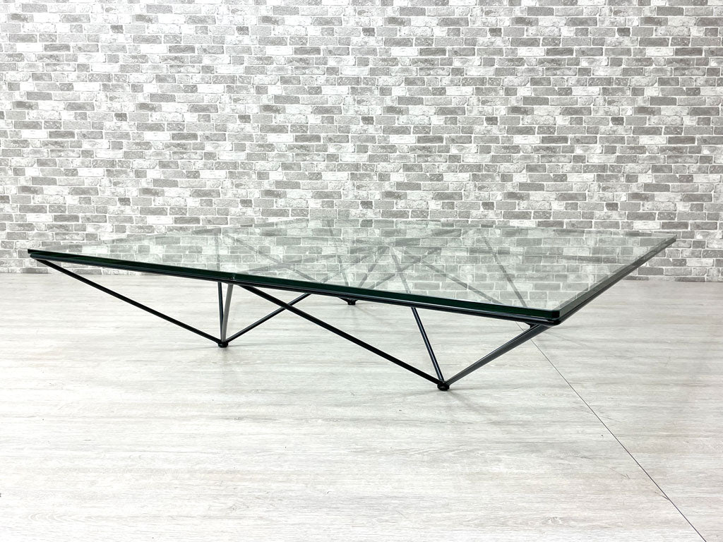 ビーアンドビー B&B Italia アランダ Alanda センターテーブル ローテーブル パオロ・ピーヴァ Paolo Piva ガラス スチール イタリア 中古品 買い取りしました。