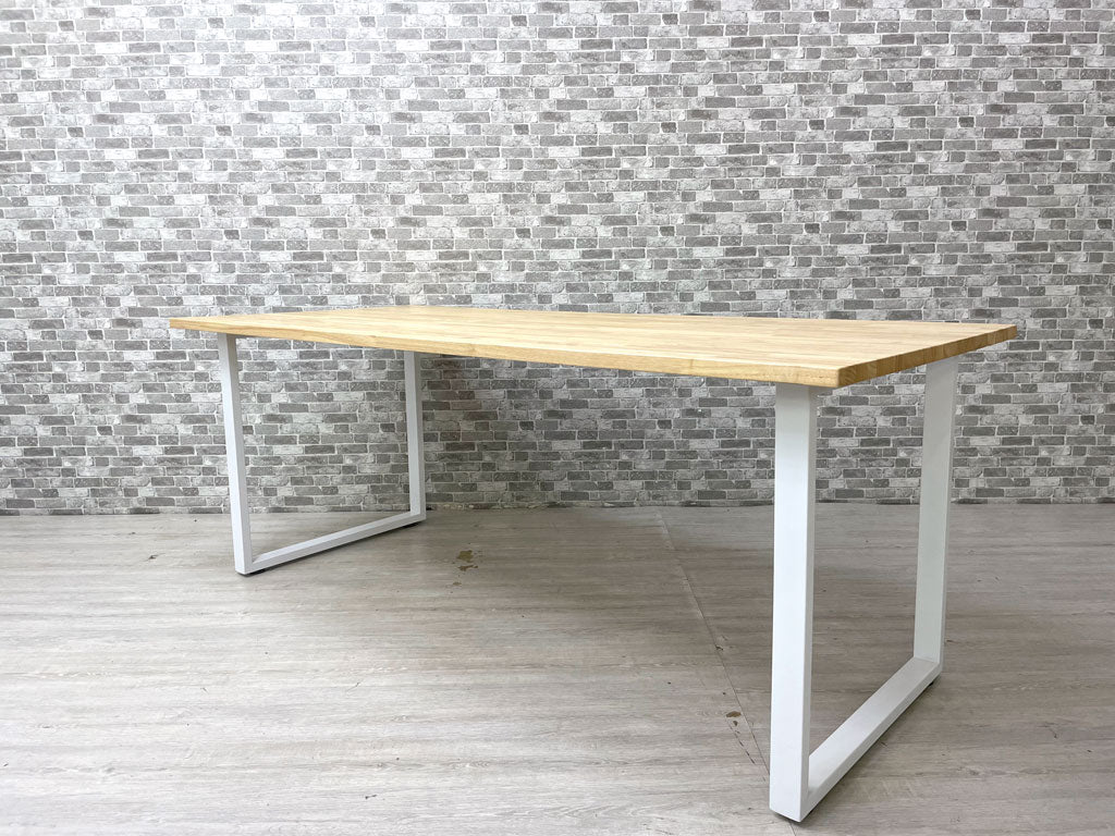 かなでもの KANADEMONO ザ・テーブル THE TABLE ダイニングテーブル ラバーウッド無垢集成材 スクエアレッグ スチール ナチュラル ホワイト W180cm 定価￥54,800- 中古品 買い取りしました。