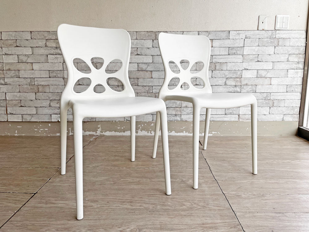 カリガリス Calligaris ネオンチェア NEON Chair スタッキングチェア 2脚セット ポリプロピレン製 ホワイト 軽量 イタリア モダンデザイン 中古品 買い取りしました。