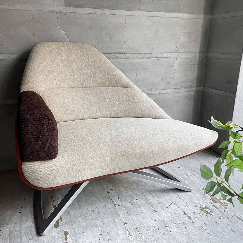 【学芸大学店】オカムラ okamura アルファ ワンポイント ファイブ α One POINT Five 1Pソファ ラウンジチェア サロンチェア 応接ソファ メープル成形合板 ファブリック アルミベース 岡部憲明 ♪ 買取させていただきました。