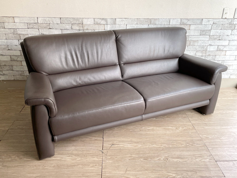 ヒモラ Himolla タングラムソファ 9002 Tangram Sofa 9002 本革 3Pソファ モカブラウン IDC大塚家具取扱い 参考定価￥299,000- 中古品 買い取りしました。