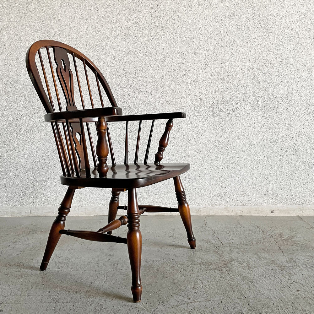 【登戸BASE店】飛騨産業 HIDA 穂高 HOTAKA ウィンザーアームチェア ボウバック ブナ無垢材 英国クラシカルスタイル キツツキ 廃番 買取させていただきました。