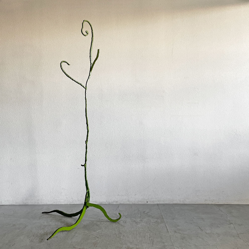 【登戸BASE店】クラフトアート アイアン製 オブジェ コートスタンド グリーンペイント H242cm 店舗什器 買取させていただきました。