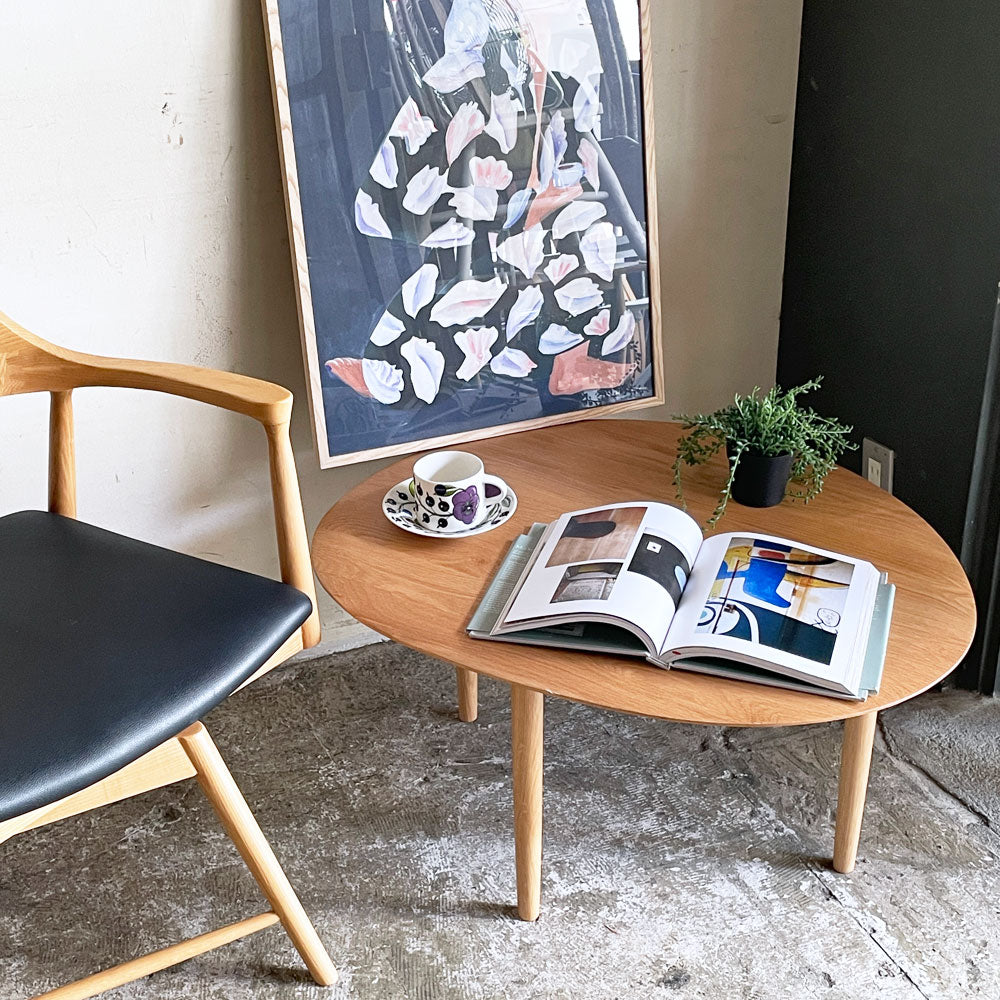 【自由が丘店】ナチュラルデザイン コーヒーテーブル オーク材 無垢材 リビングテーブル W67cm D80cm 北欧スタイル 買取させていただきました。