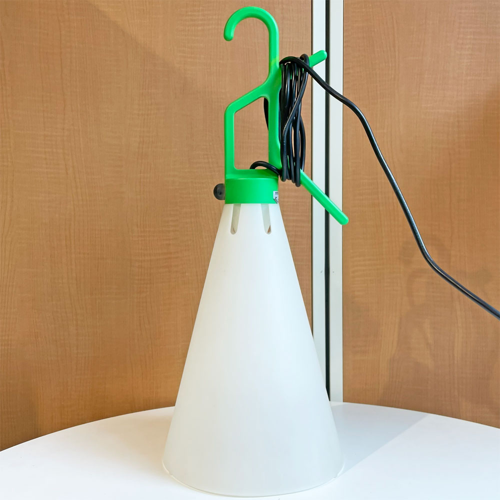 【下北沢店】フロス FLOS メイデイ MAYDAY マルチライト スタンドライト ブラック コンスタンチン・グルチッチ Konstantin Grcic 廃番グリーン MoMA 買取させていただきました。