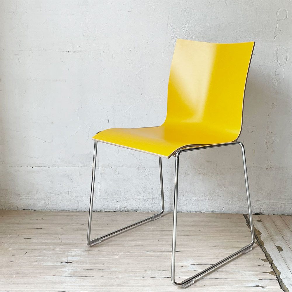 【下北沢店】エンゲルブレヒト Engelbrechts チャリック CHAIRIK 107 ダイニングチェア スタッキング そりベース バーチ材 イエロー エリック・マグヌッセン 北欧家具 デンマーク 買取させていただきました。