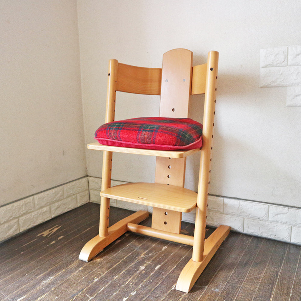 モイジ MOIZI チェア2 CHAIR2 ベビーチェア ステップアップチェア ブナ材 ナチュラルカラー ドイツ  買い取りしました。