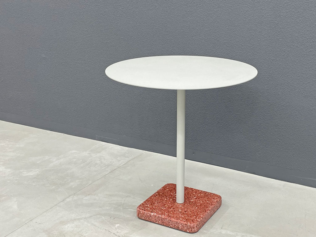 ヘイ HAY テラゾー テーブル ラウンド TERRAZZO TABLE Round カフェテーブル W70cm スカイグレー × レッドベース 人工大理石 デンマーク 中古品 買い取りしました。