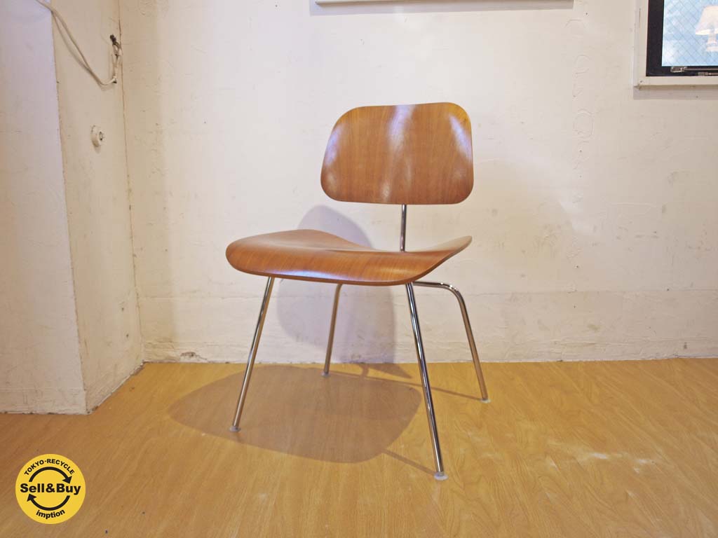 ハーマンミラー Herman Miller DCM ダイニングチェア イームズ プライウッド メタルレッグ 中古品 買い取りしました。