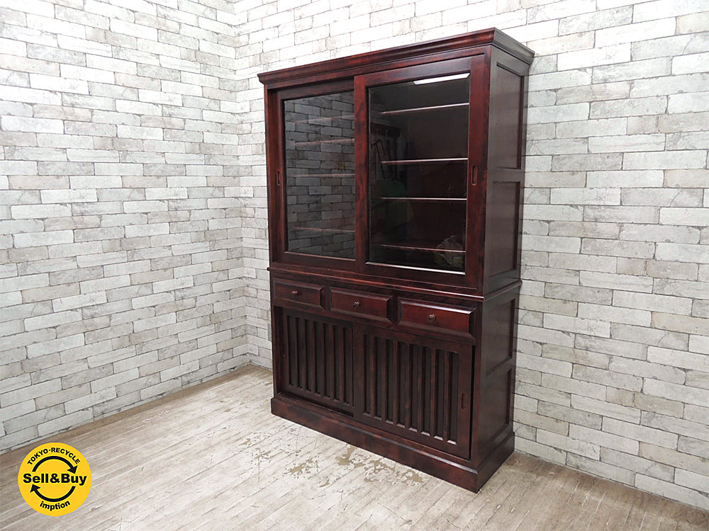 九州 日向民芸家具 水目桜材 食器棚 W120cm カップボード ガラスキャビネット 本棚 和家具 水屋箪笥　中古品 買い取りしました。祖師谷大蔵店 出張買取もお任せ下さい。