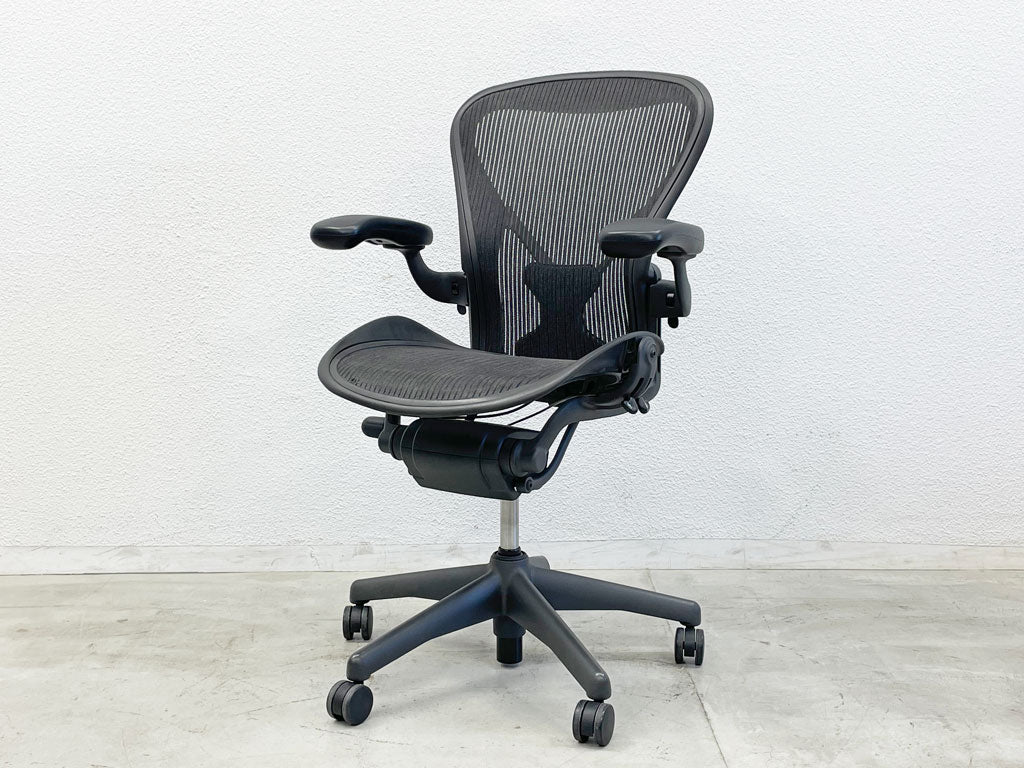 ハーマンミラー Herman Miller アーロンチェア Bサイズ フル装備 ポスチャーフィット デスクチェア ～ 現代のデスクワークをデザインする多機能デスクチェア