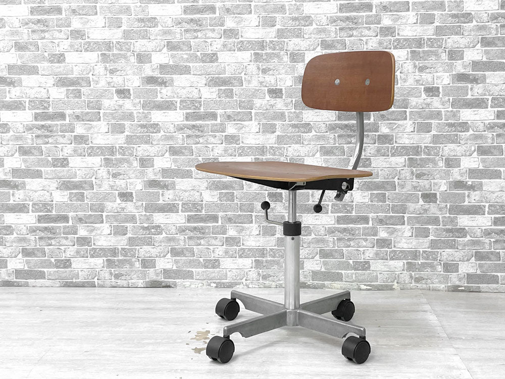 フリッツハンセン Fritz Hansen ケヴィチェア KEVI ミニサイズ デスクチェア キャスターベース 4本脚 チーク材 ヨルゲン・ラスムセン 1994年製 デンマーク ビンテージ 希少 中古品 買い取りしました。