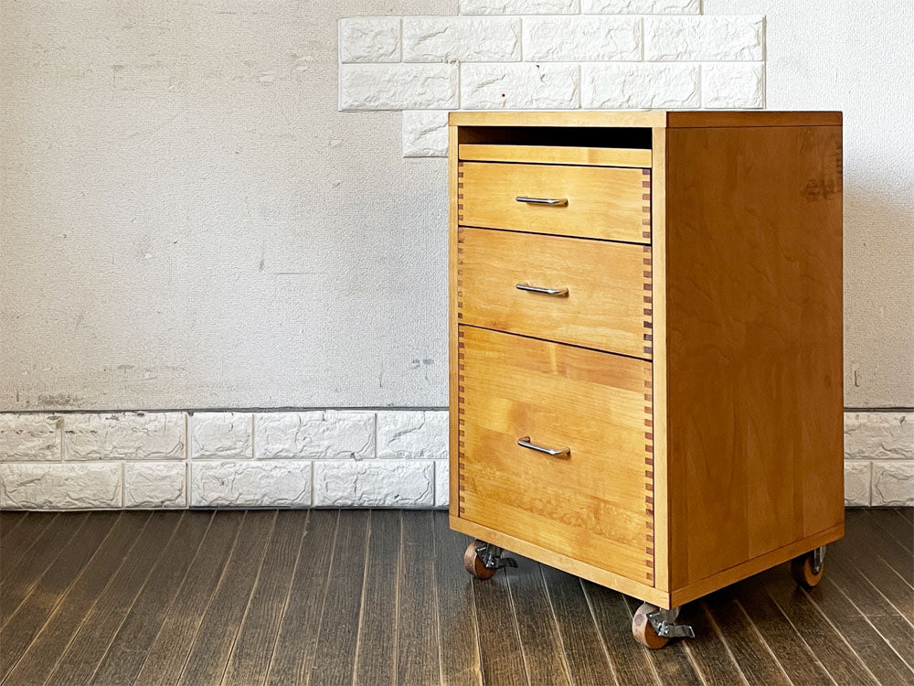 イクスス ikususu FURNITURE デスクワゴン IXDRW-03 アルダー材 3段 トレー付 木製キャスター 定価￥77,000-  中古品  買い取りしました。