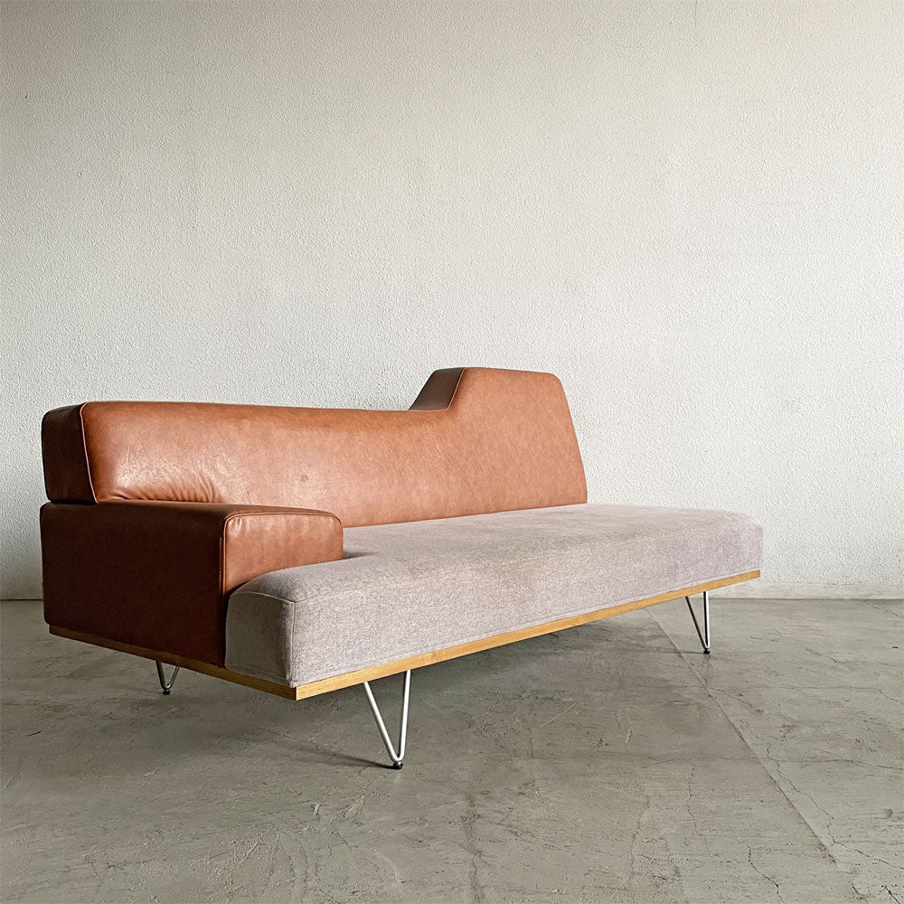 【登戸BASE店】クラッシュゲート CRASH GATE コンフォーム COMFORM イットソファ IT SOFA 2.5人掛け 右肘 W181cm ツートンカラー 定価￥128,700- 買取させていただきました。