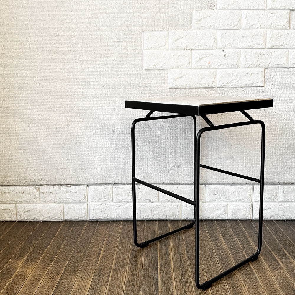 【経堂店】イデー IDEE マクタン MACTAN SIDE TABLE サイドテーブル マクタン石×スチール脚 H54.5cm ナチュラルモダン 廃番 買取させていただきました。