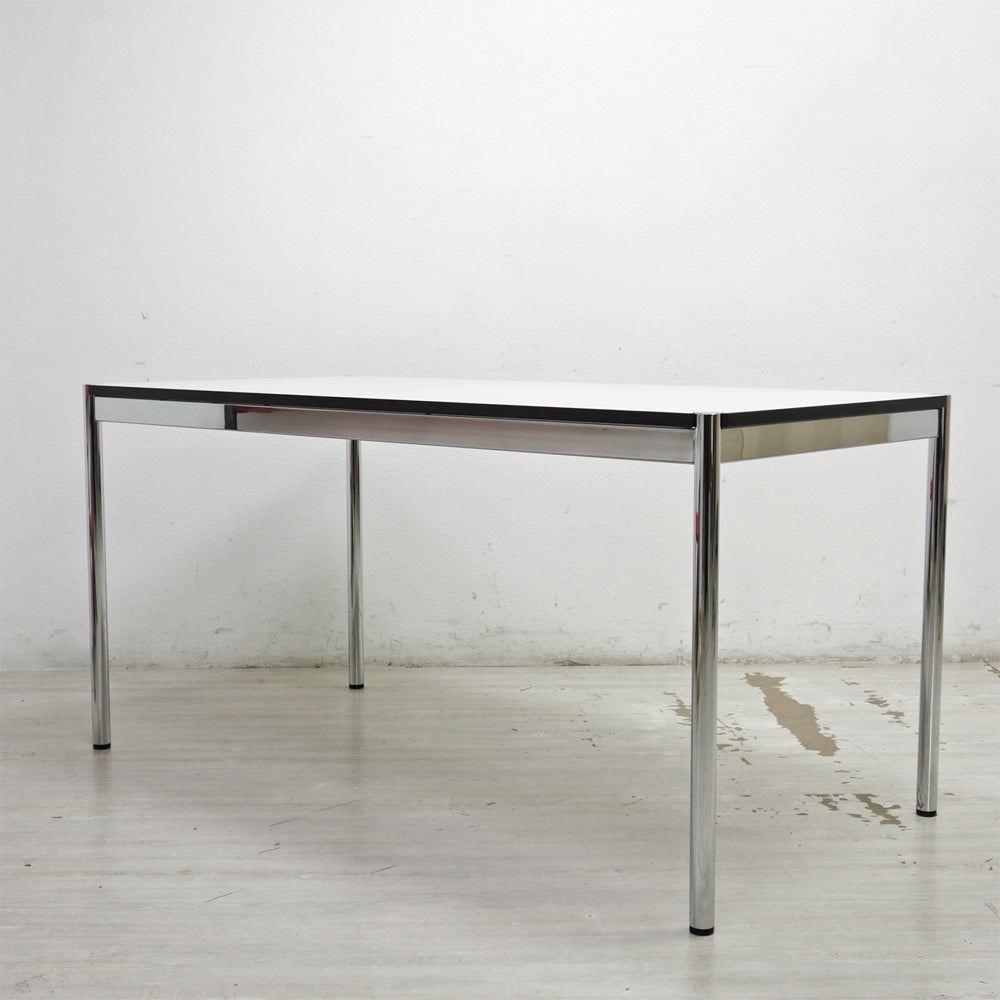 【祖師ヶ谷大蔵店】USMモジュラーファニチャー USM Haller USMハラーテーブル ワーキングデスク ダイニングテーブル W150×D75×H74cm アジャスター パールグレーラミネート(ホワイト) 高さ調整機能付 買取させていただきました。