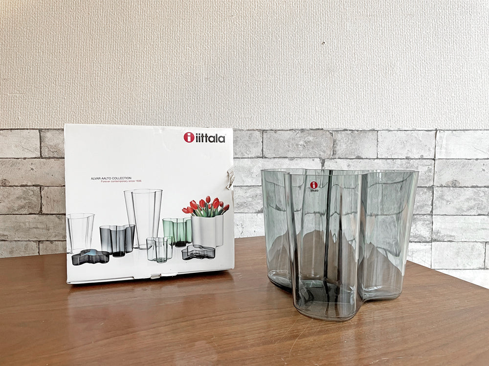イッタラ iittala アルヴァ・アアルト コレクション Alvar Aalto Collection ベース 160mm グレー Harmaa-Grey 箱付 フィンランド 北欧雑貨 中古品 買い取りしました。