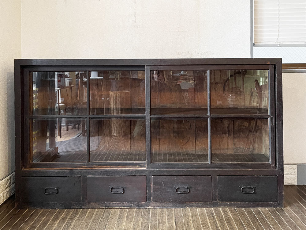 ジャパンビンテージ Japan Vintage 古い木味の食器棚 ガラスキャビネット W175cm 抽斗4杯 水屋箪笥 古家具  中古品  買い取りしました。