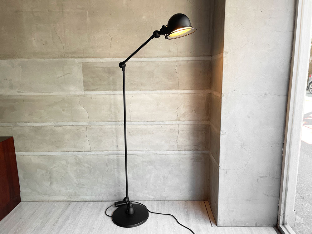 ジェルデ JIELDE フロアランプ 1240 FLOOR LAMP ブラック スクリーンカバー 調光機能 フランス 中古品 買い取りしました。