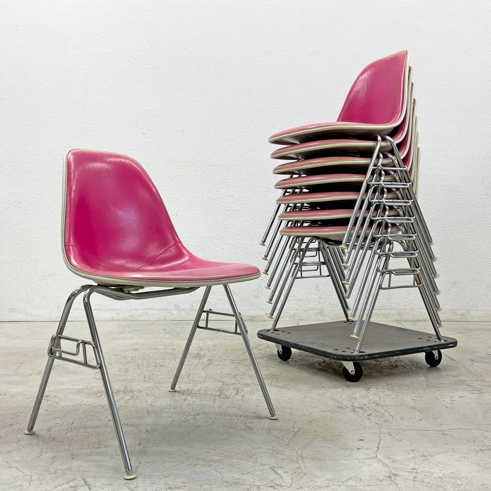 【登戸BASE EC店】ハーマンミラー Herman Miller ビンテージ サイドシェルチェア 3rd FRP PVCレザー スタッキングベース イームズ 買取させていただきました。