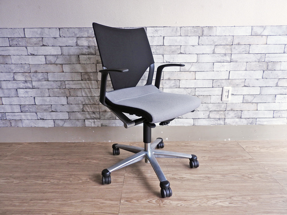 ウィルクハーン Wilkhahn モダス Modus デスクチェア オフィスチェア ミドルバック アーム付 グレー 座面昇降 定価約15万円  中古品  買い取りしました。