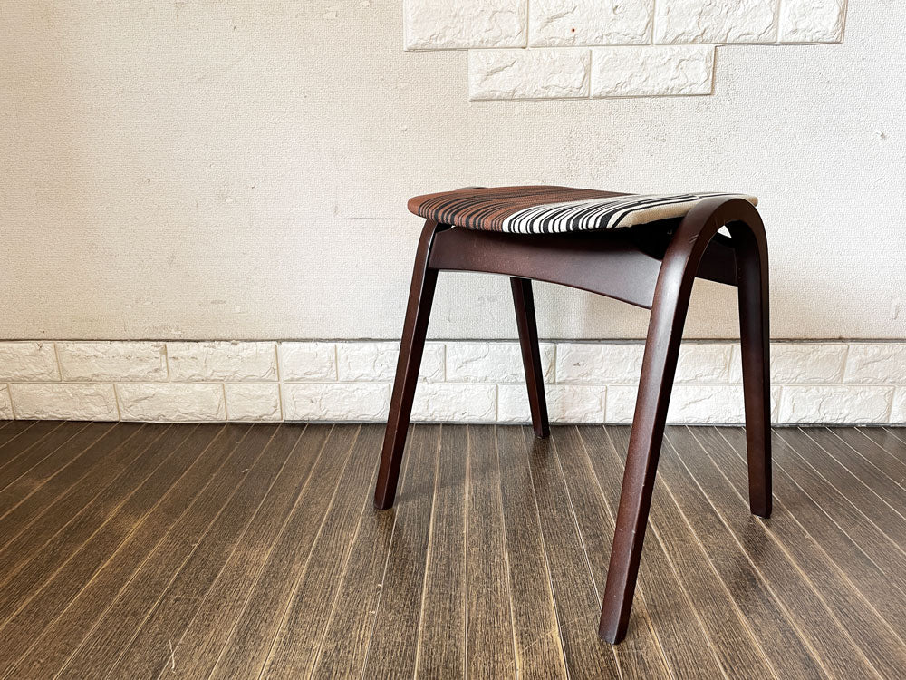 秋田木工 Akimoku スツール No.202 剣持スツール ウォールナット色 柳宗理ファブリック 座面張替済 スタッキング 剣持勇 ジャパニーズモダン  中古品  買い取りしました。