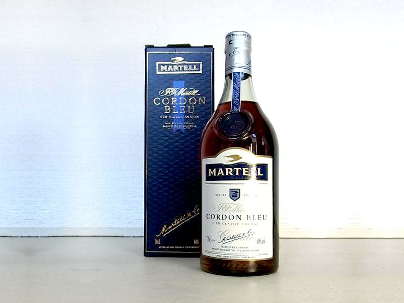 マーテル メダイヨン V.S.O.P MARTELL 700ml/木箱付  古酒、お酒を買取りしました。