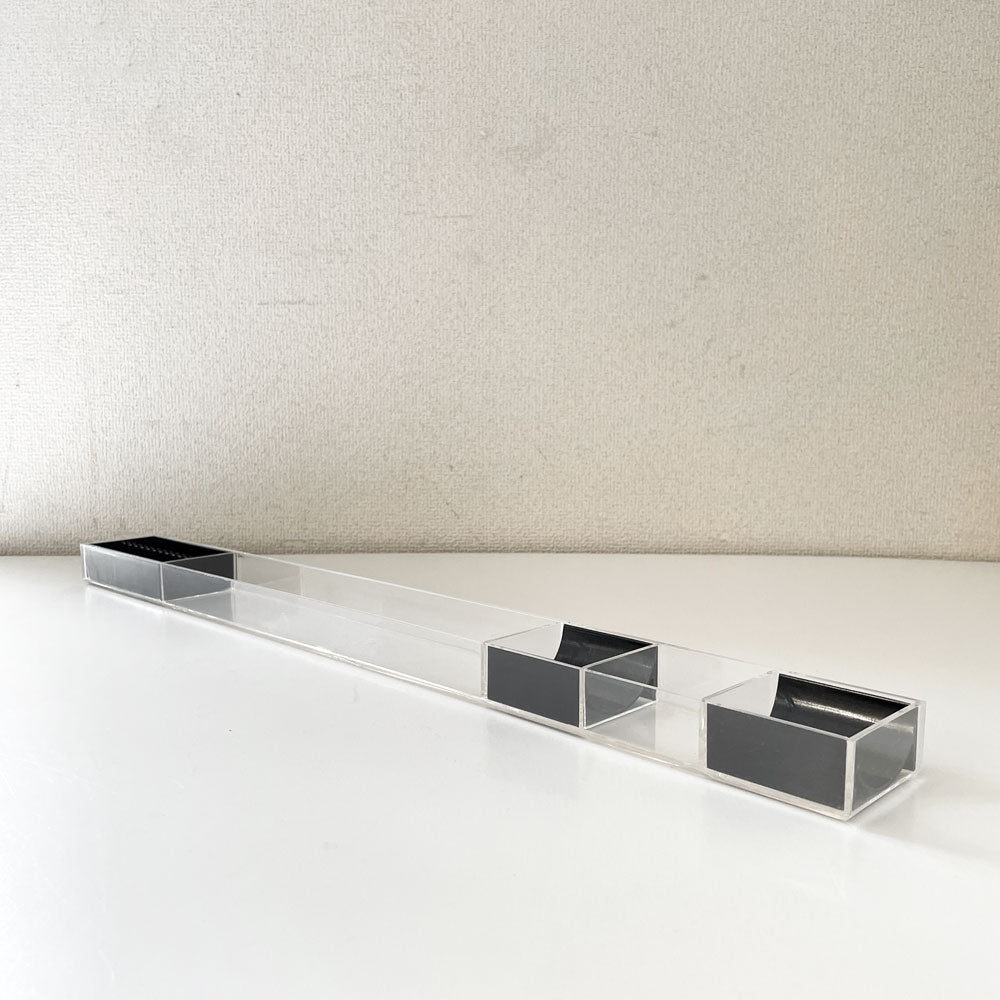 【経堂店】カルテル Kartell デスクトレイ 卓上ホルダー Model 4643 クリア×ブラック W60cm 箱付 ピオ・マンズ Pio Manzu イタリアンビンテージ 買取させていただきました。