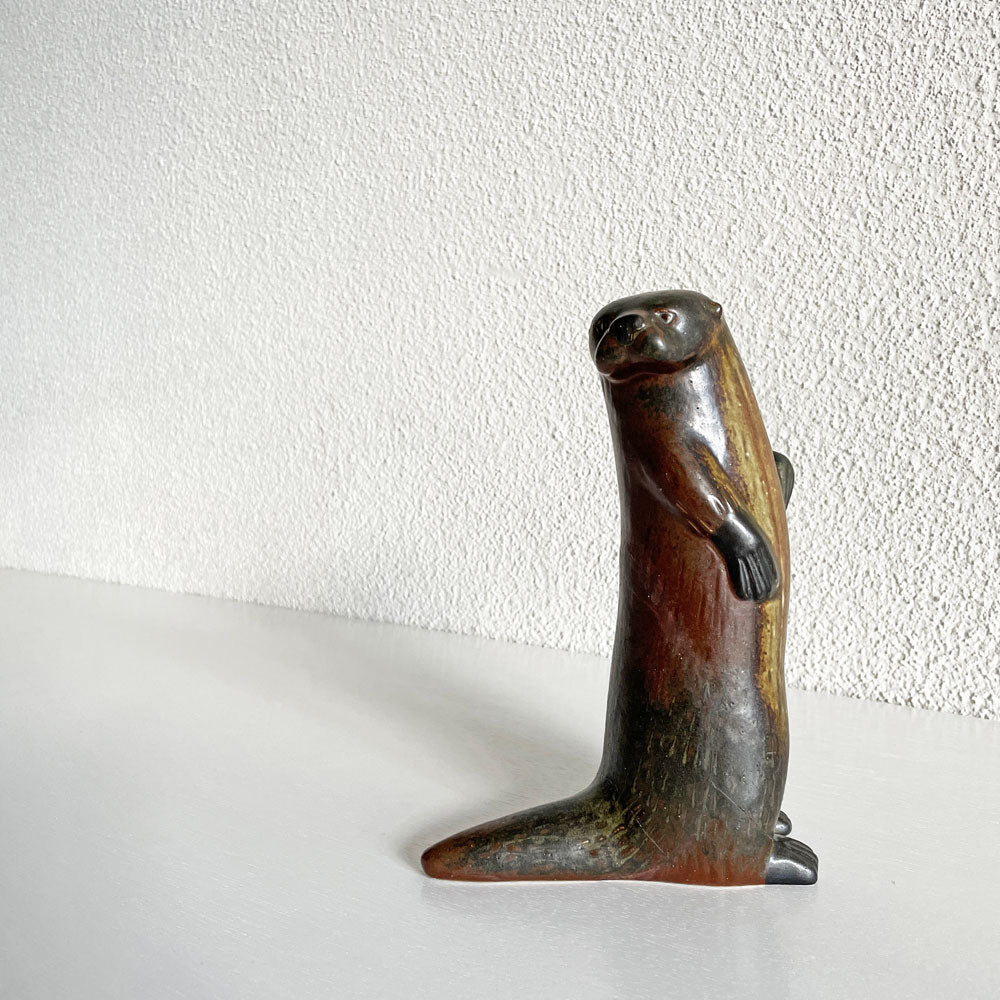 【登戸BASE店】グスタフスベリ Gustavsberg 絶滅寸前の動物 WWF Utrotningshotade Djur カワウソ Utter 陶製フィギュリン 1980年 2500個限定 リサ・ラーソン スウェーデン 北欧ビンテージ 補修あり 買取させていただきました。