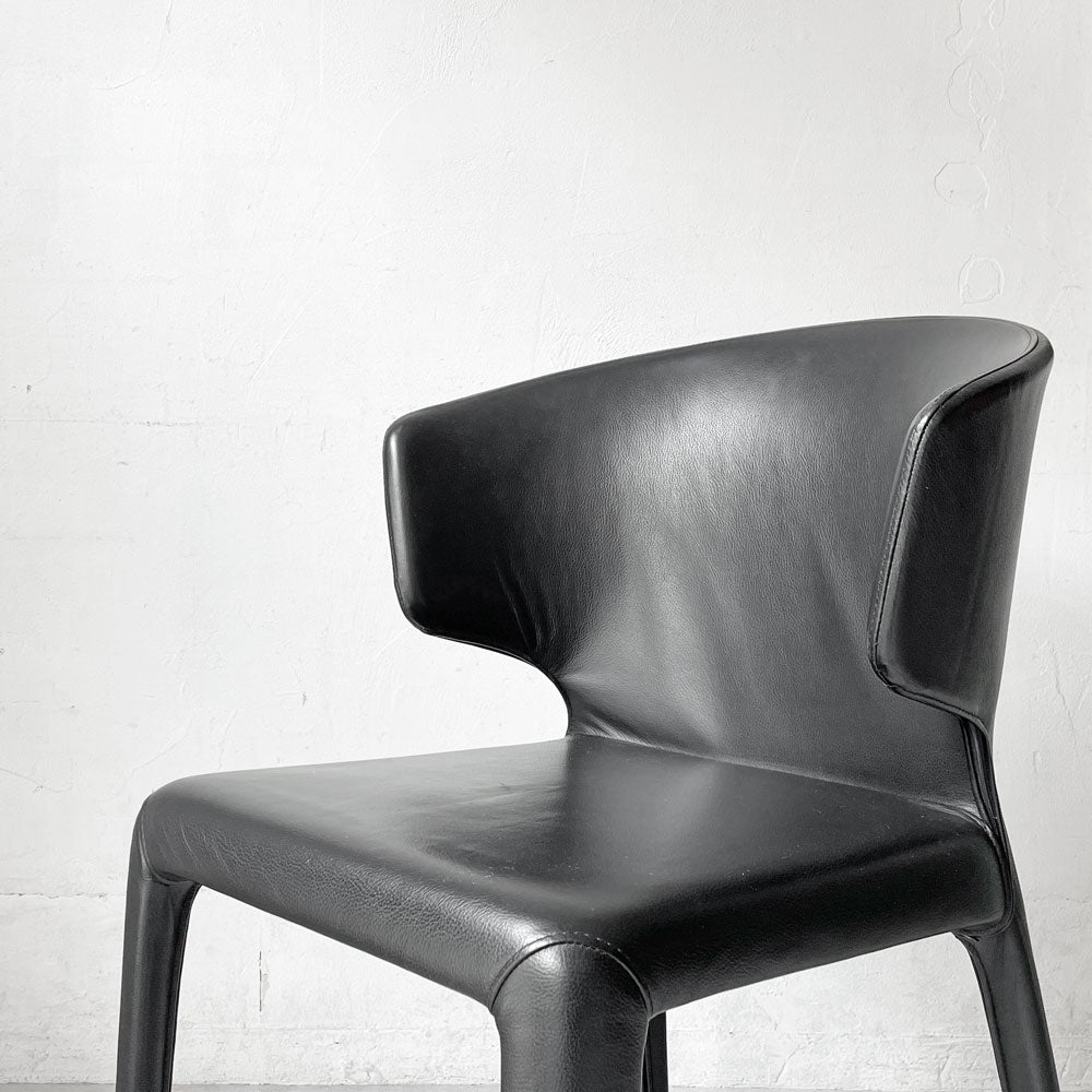 カッシーナ Cassina オラ 367 HOLA アームチェア 本革 ハンス・ウェッツスタイン モダン イタリア～時代を撃つディティール