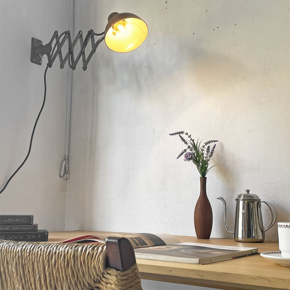 【下北沢店】カイザーイデル KAISER IDELL シザーアーム ウォールランプ 6718 壁付け照明 伸長式 クリスチャンデル 工業系1930's バウハウス ドイツ アンティーク 買取させていただきました。