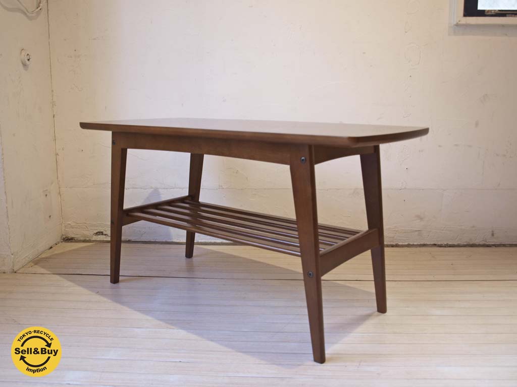 カリモク60 karimoku リビングテーブル S サイズ ウォールナット ムテニエ材突板 ラバートリー カフェスタイル 中古品 買い取りしました。下北沢店 出張買取もお任せ下さい。